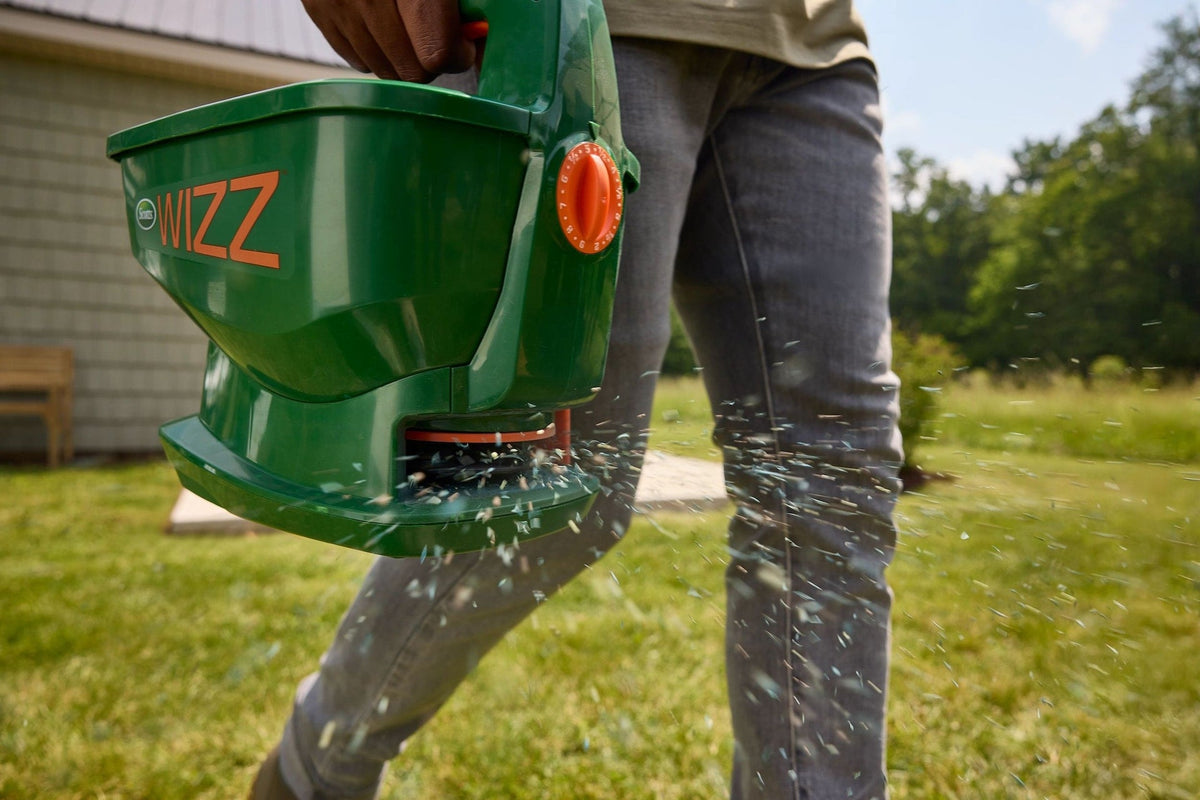 Wizz Hand-Held Spreader, Battery Operated, 2500 sq. ft.