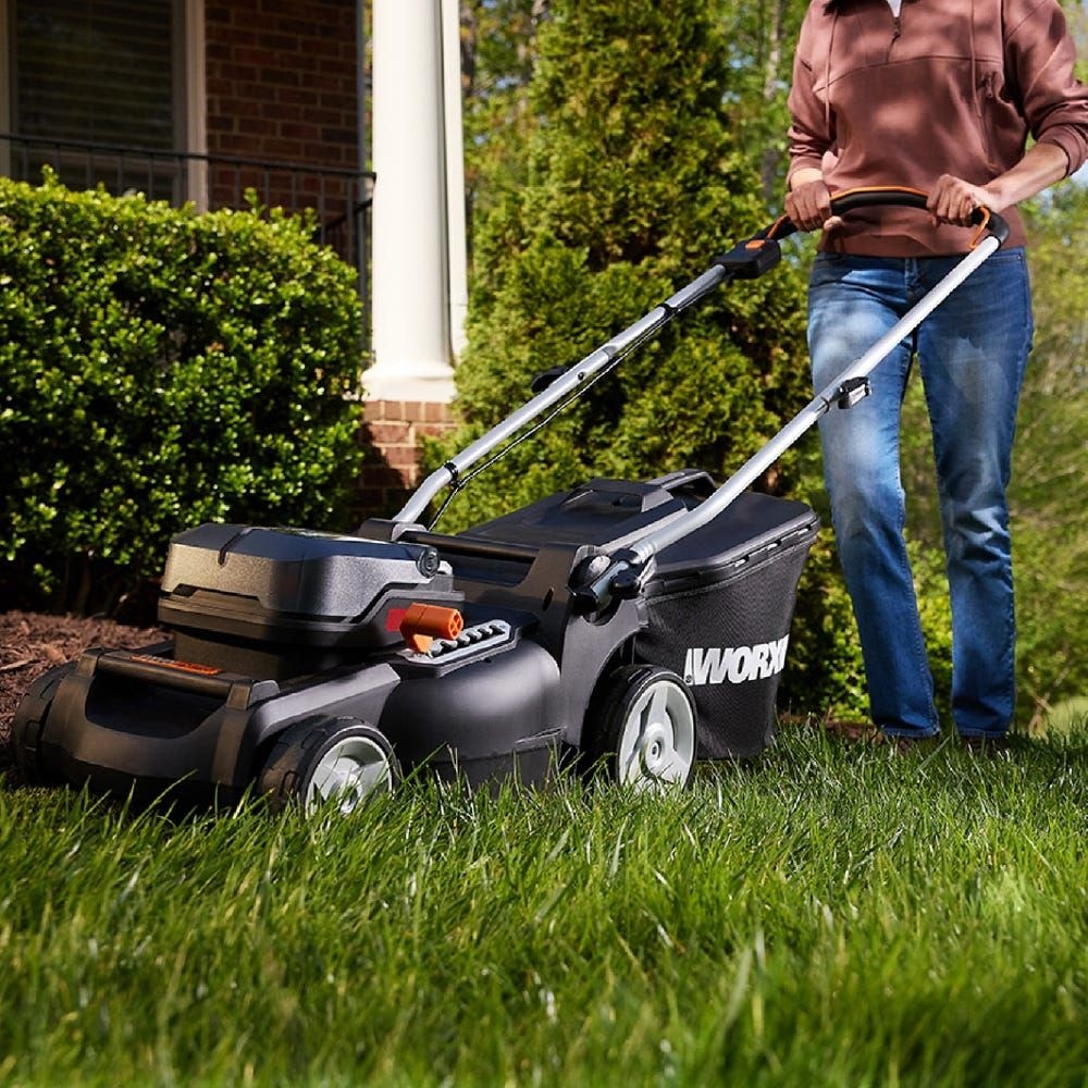 WG737 Nitro 40V PowerShare 2-in-1 Brushless Cordless Push Poly Mower, 16-in with (2) PowerShare Pro 4.0Ah Batteries